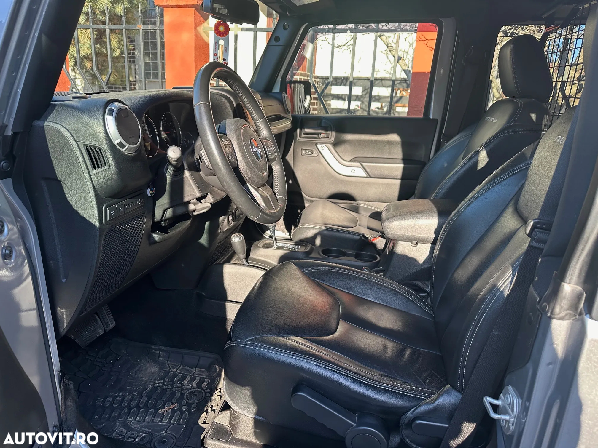 Jeep Wrangler 2.8 CRD AT Rubicon - 10