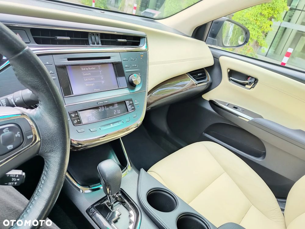 Toyota Avalon - 22
