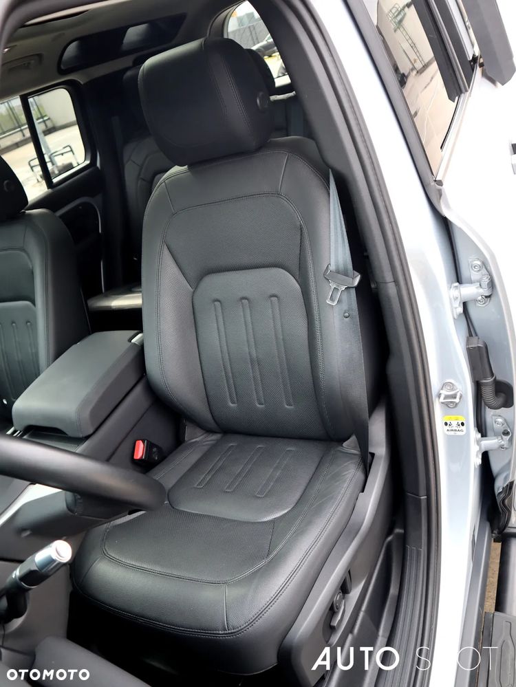 Land Rover Defender 110 3.0 P400 mHEV First Edition - 23
