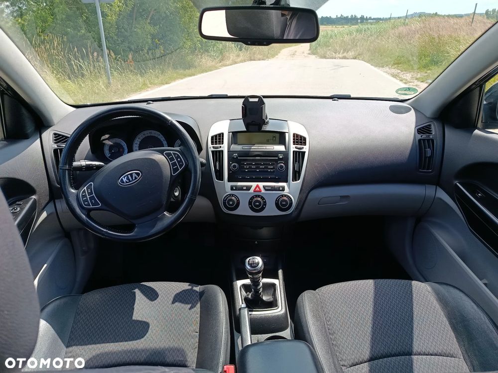 Kia Ceed 1.4 CVVT EX - 32