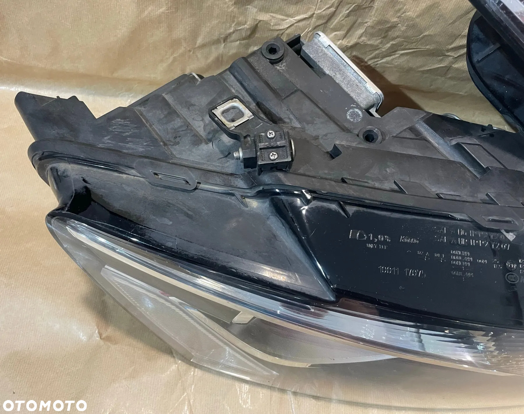 Audi Q5 8R reflektor lampy bi xenon nieskrętne lewy prawy kompletne - 2