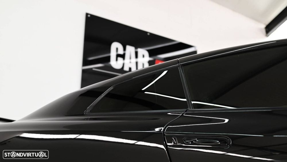 Nissan GT-R 3.8 V6 Black Edition - 30