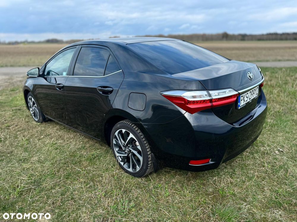 Toyota Corolla 1.6 Classic Plus - 10