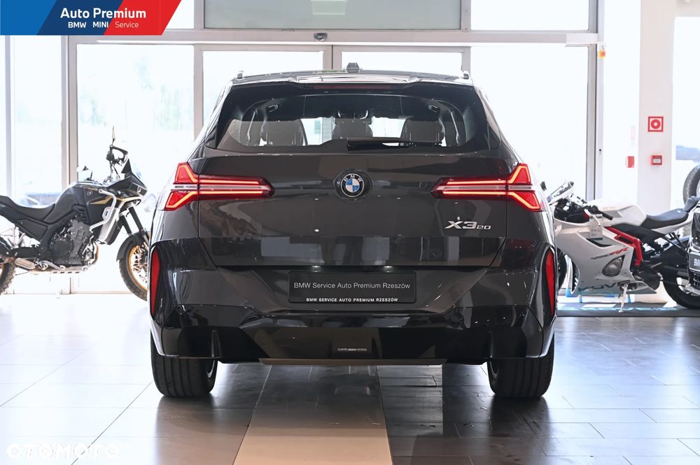 BMW X3 xDrive20 mHEV - 21