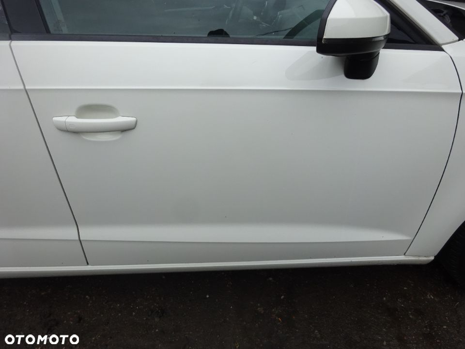 LY9K Drzwi prawe przod Audi A3 8V4 Sportback  czesci
