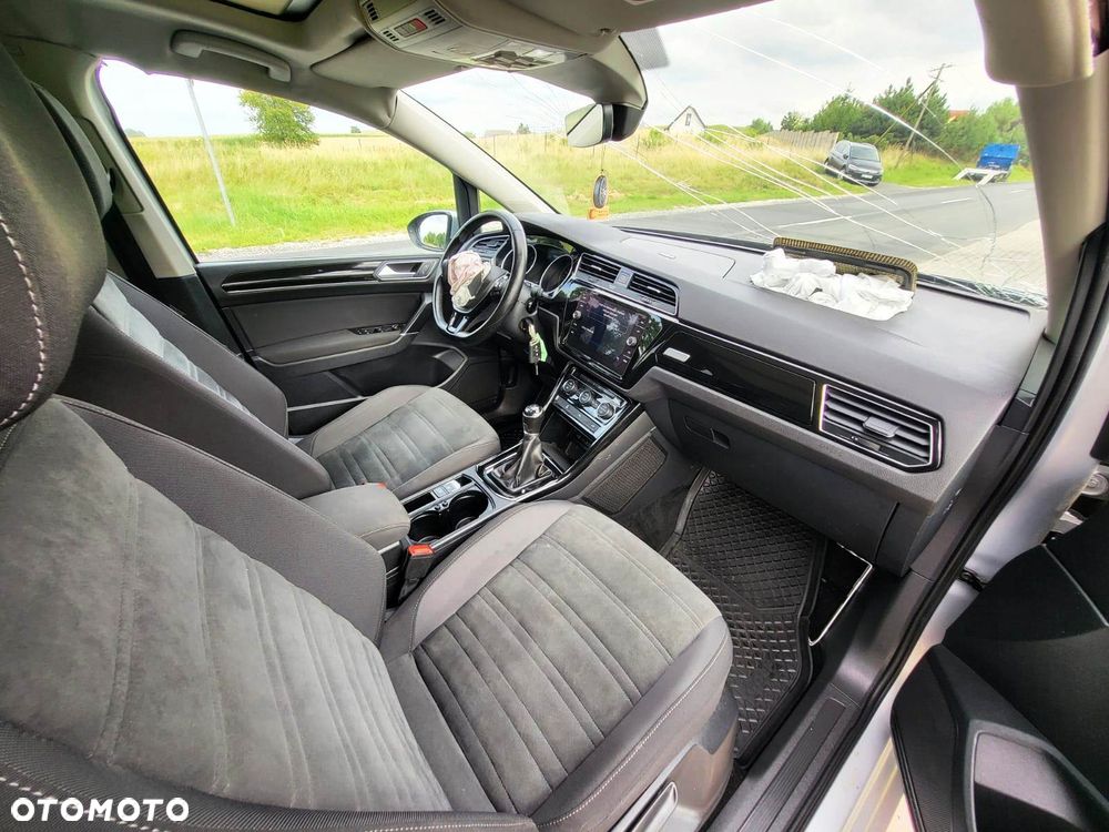 Volkswagen Touran 1.6 TDI SCR (BlueMotion Technology) Comfortline - 13