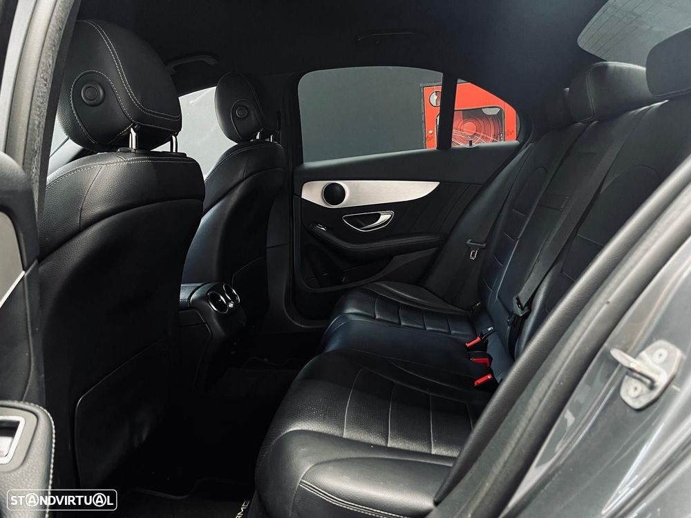 Mercedes-Benz C 300 de AMG Line - 49