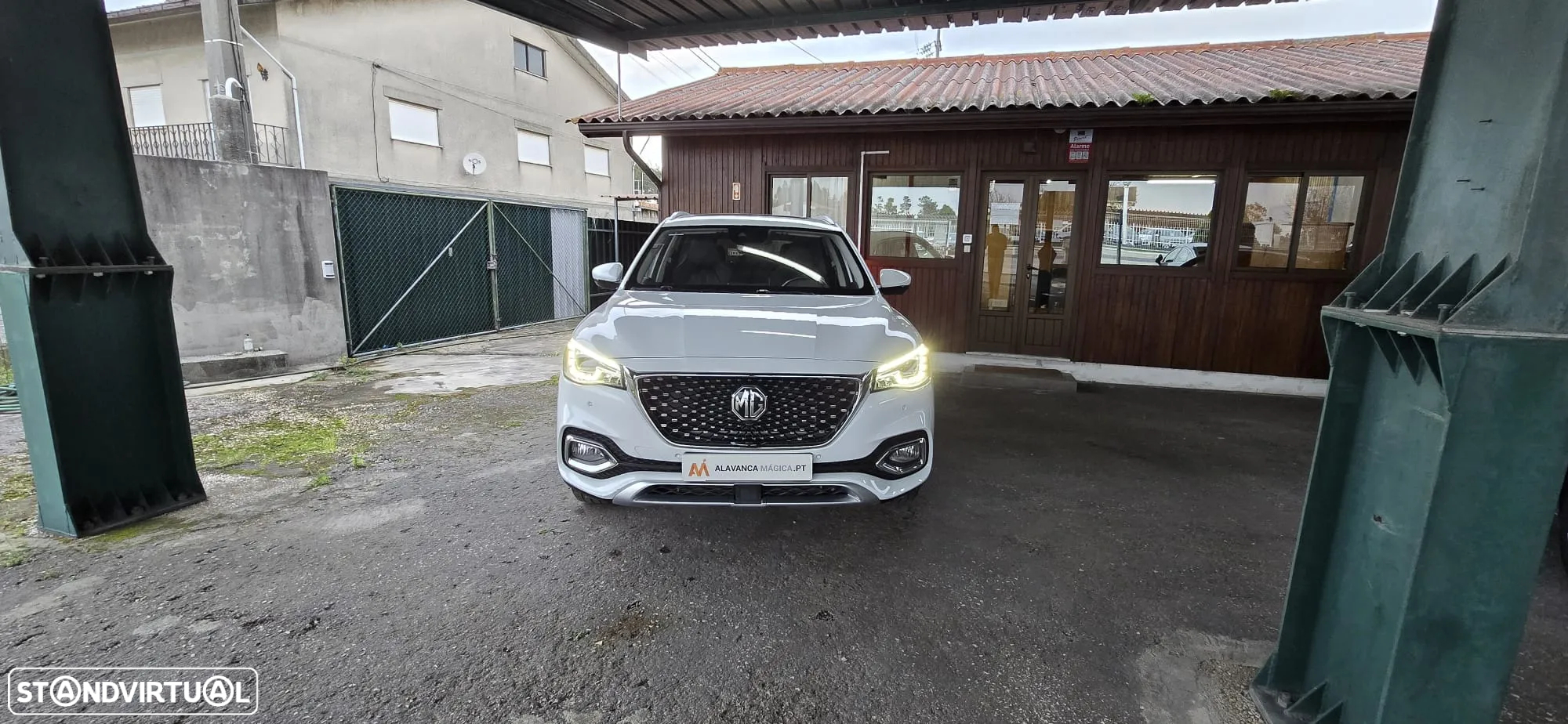 MG EHS 1.5 T-GDI Plug-in Hybrid Luxury - 4