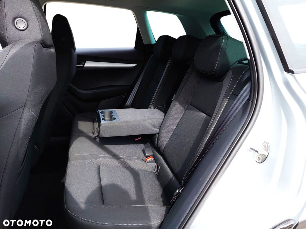 Skoda Karoq 1.5 TSI ACT Edition 130 DSG - 13
