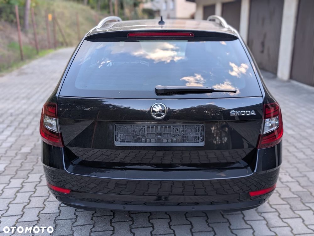 Skoda Octavia Combi 1.6 TDI DSG Clever - 6