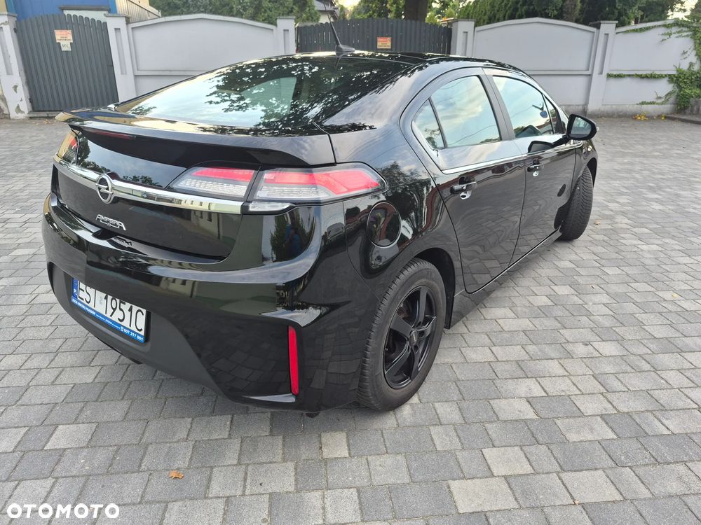 Opel Ampera - 11