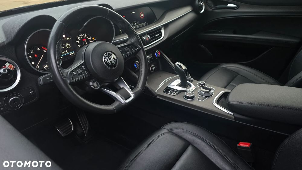 Alfa Romeo Stelvio 2.0 Turbo TI Q4 - 20