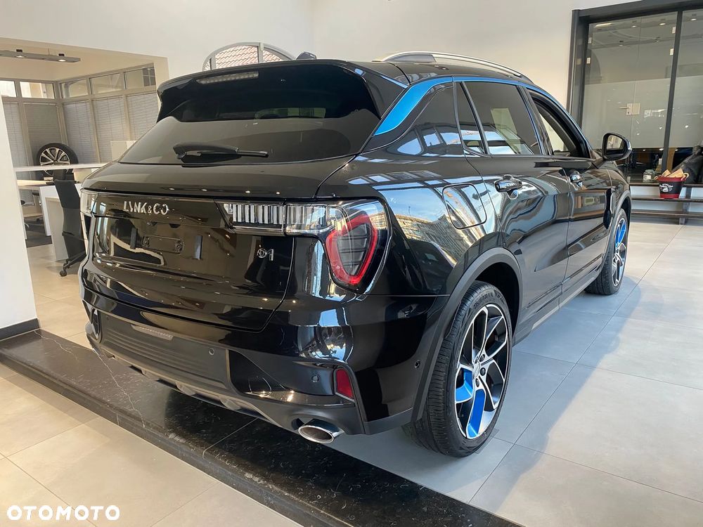 Lynk & Co 01 Standard - 6