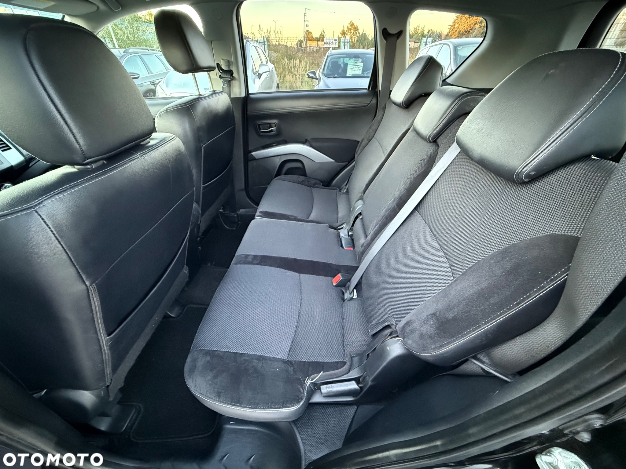 Mitsubishi Outlander 2.0 2WD CVT Invite - 21