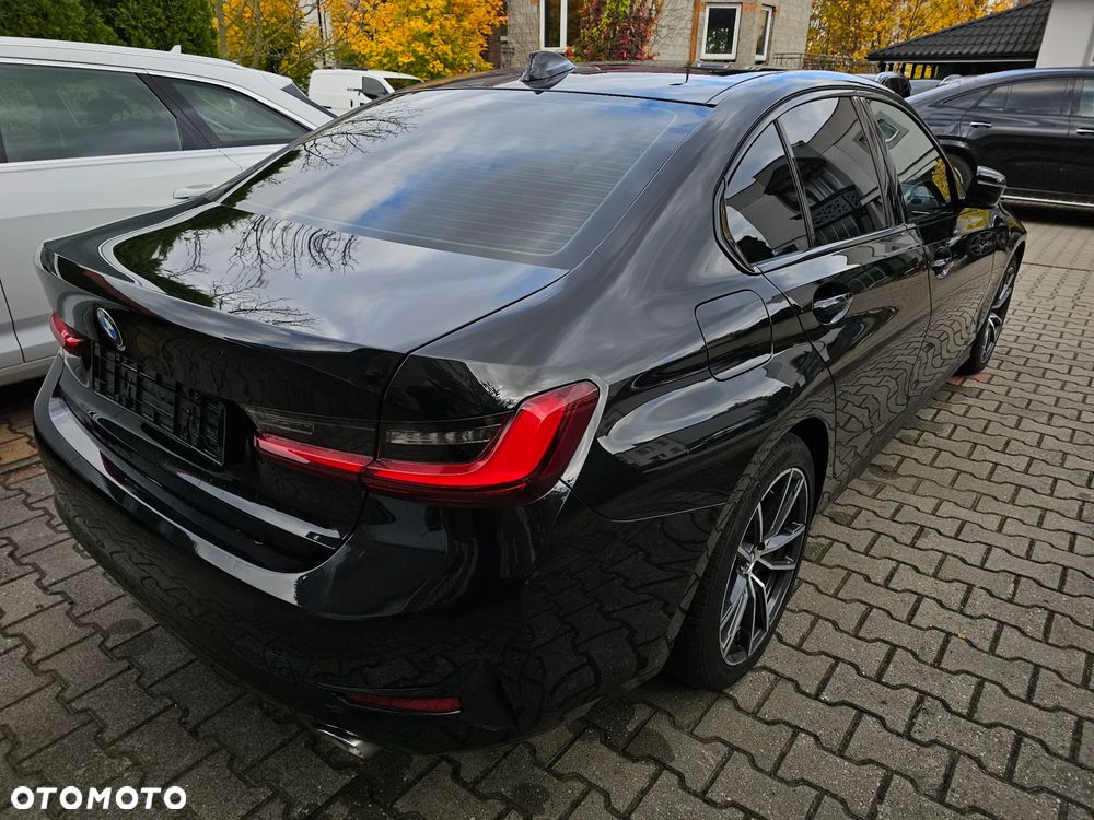 BMW Seria 3 318i Sport Line - 5