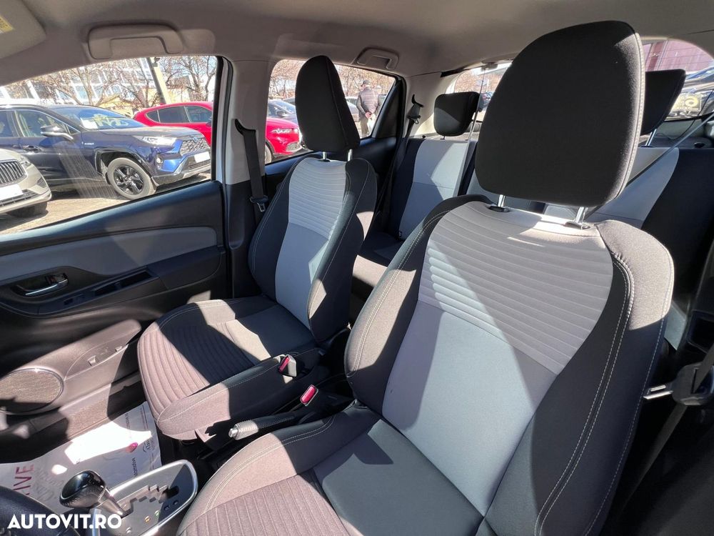 Toyota Yaris 1.5 VVT-i HSD Dynamic - 12