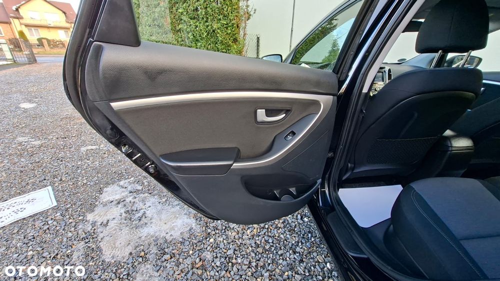 Hyundai i30 i30cw 1.4 Fifa World Cup Edition - 15