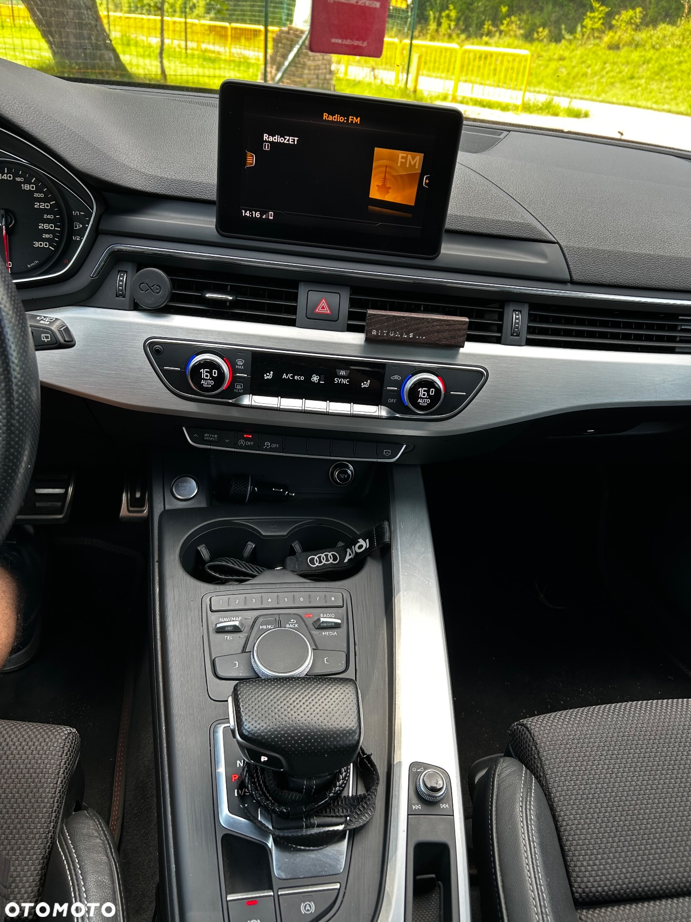 Audi A4 ver-2-0-tdi-s-tronic-sport - 6