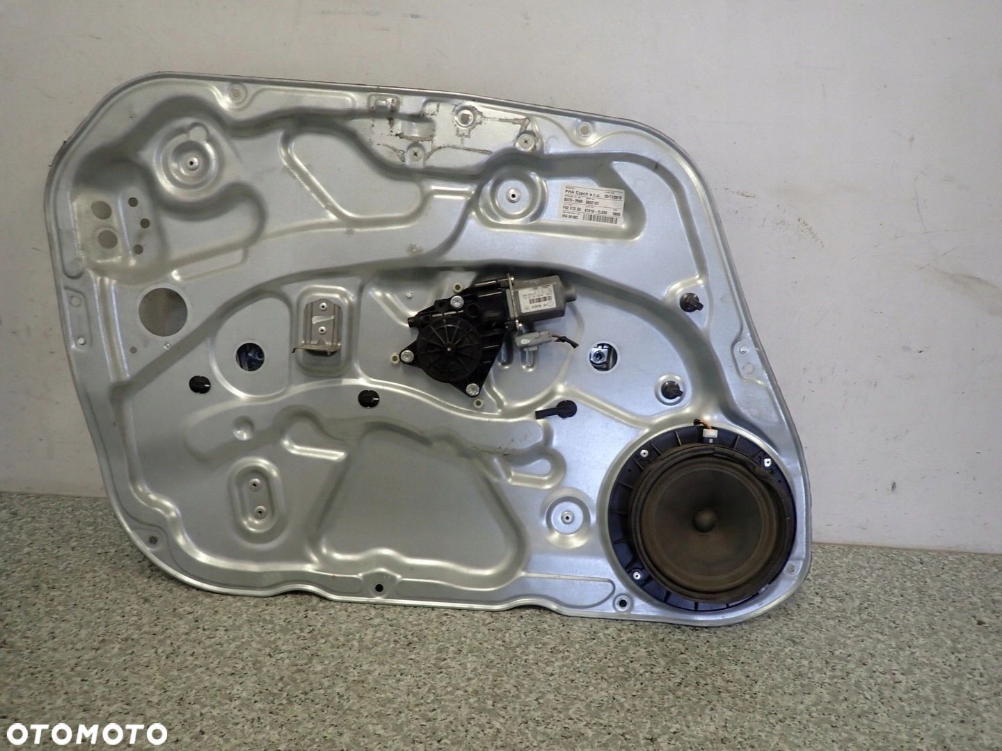 HYUNDAI i30 CW KOMBI 07-12 PODNOŚNIK SZYBY PRZEDNI LEWY - 1