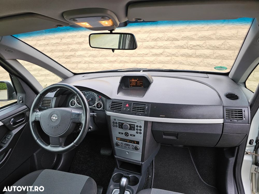 Opel Meriva 1.6i Cosmo Easytronic - 9