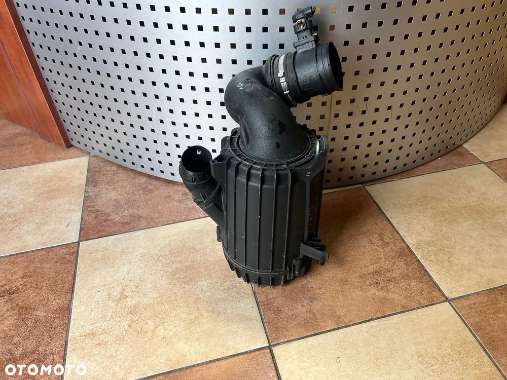 OBUDOWA FILTRA FILTR POWIETRZA PRZEPŁYWOMIERZ LANCIA DELTA III 1.9 TWINTURBO 51818278 - 1