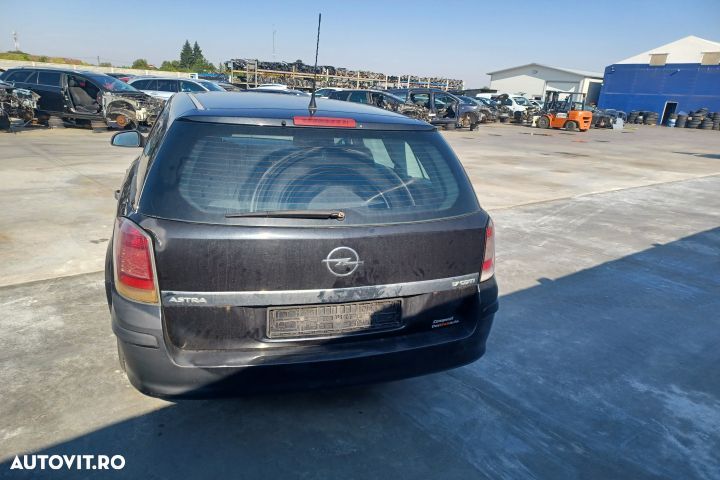 Dezmembrez Opel Astra H [facelift] [2005 - 2015] wagon 1.7 CDTI MT (1 - 3