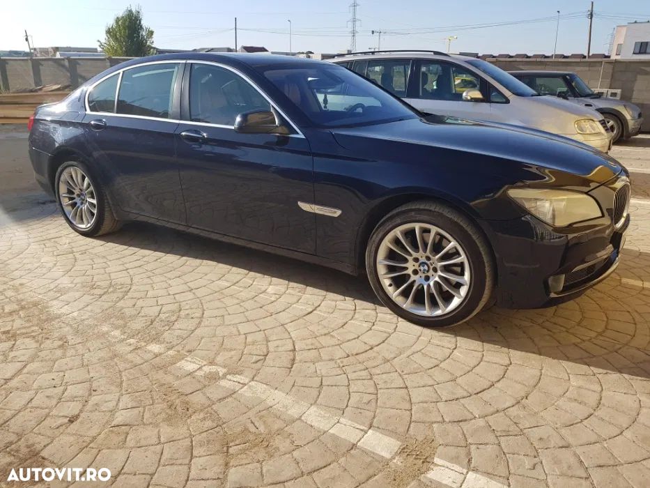 BMW Seria 7 740d - 3