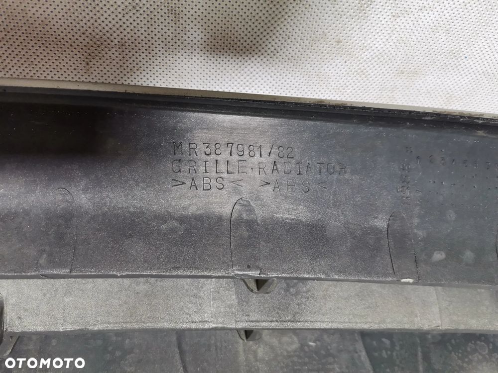 Atrapa Grill MITSUBISHI PAJERO III 99-02 Oryginał - 9