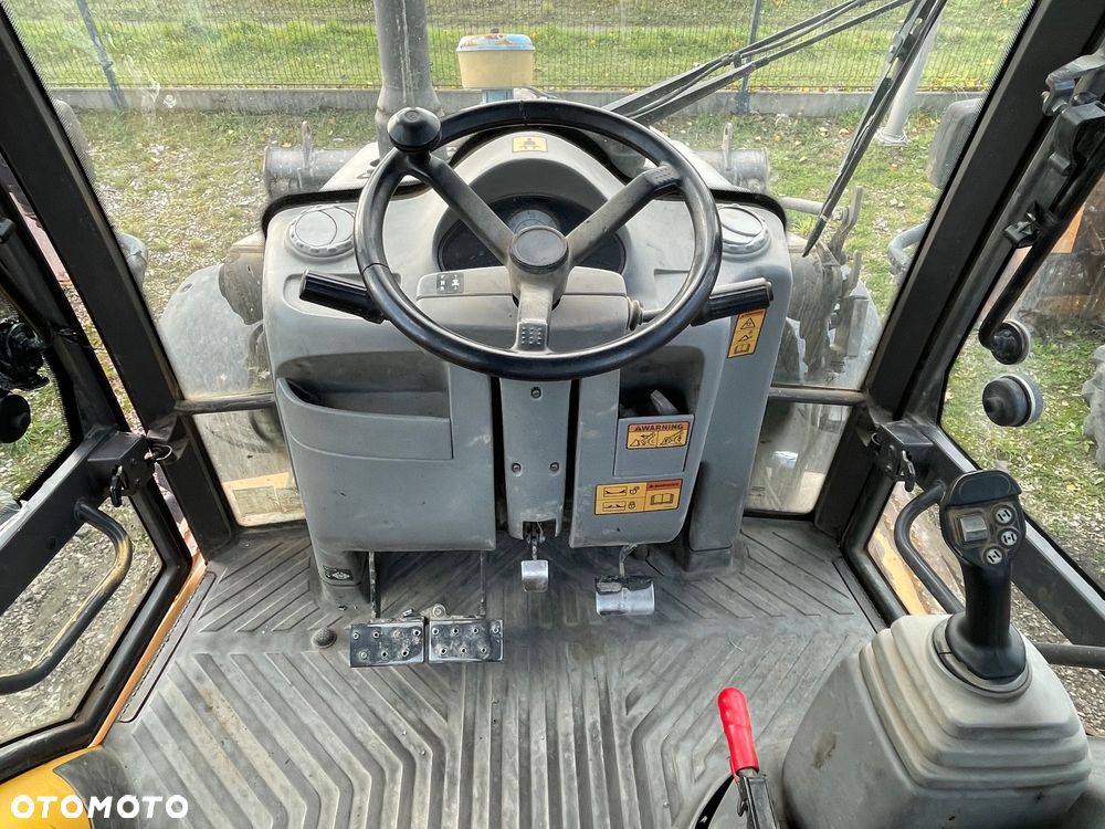 Volvo BL71+ Plus - 9
