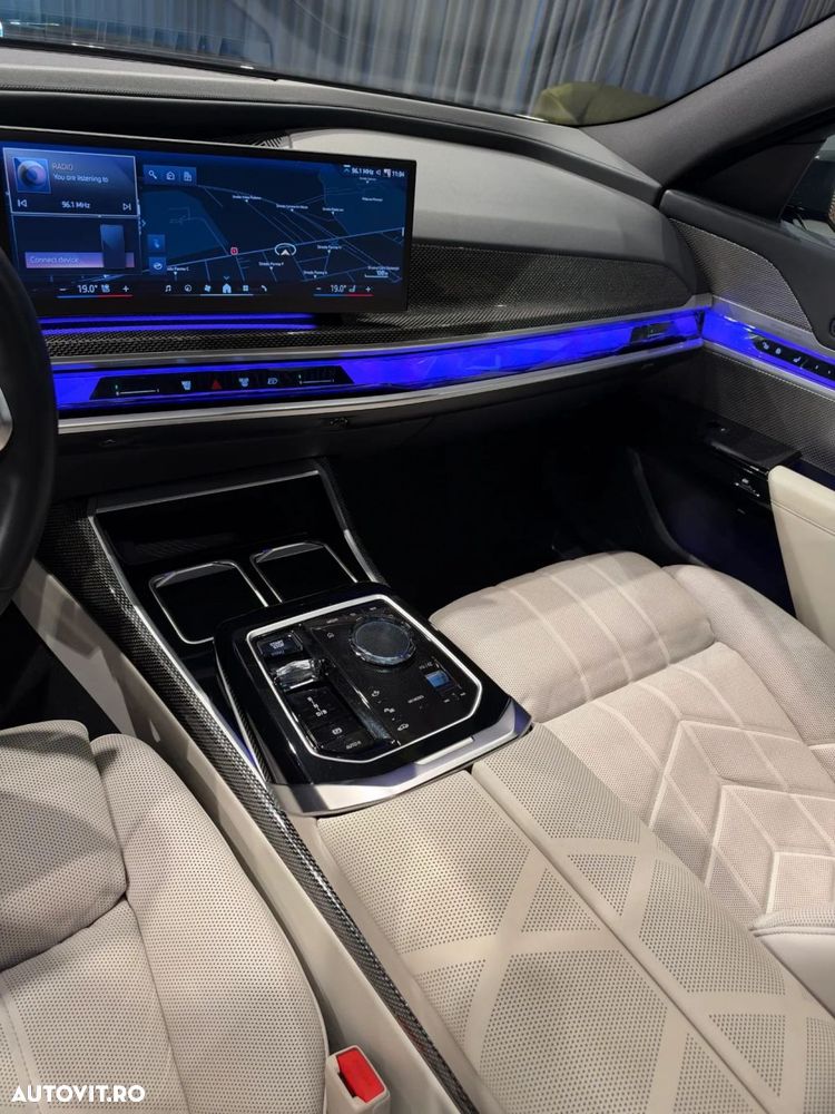 BMW Seria 7 - 13
