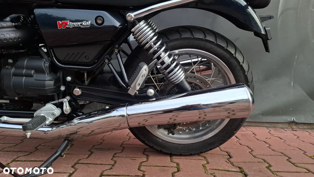 Moto Guzzi V7 - 10