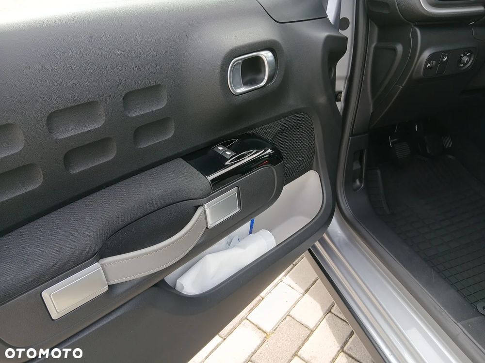 Citroën C3 1.2 PureTech Shine - 10