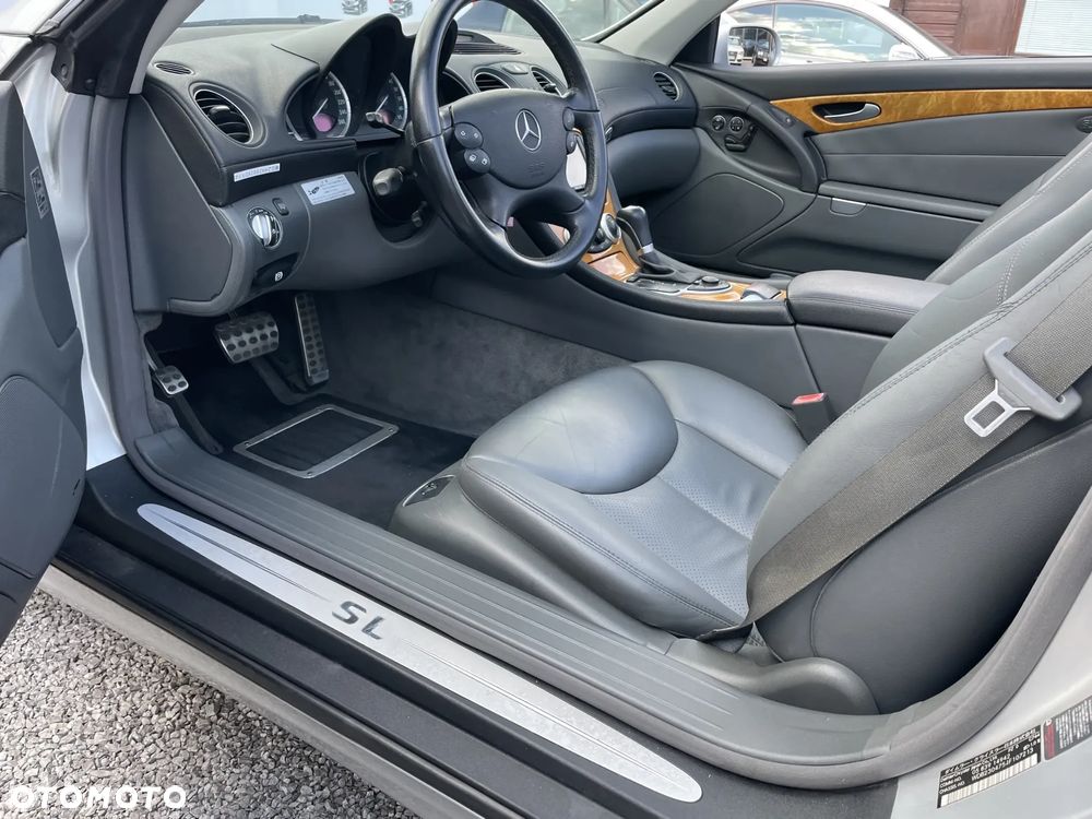 Mercedes-Benz SL 500 - 26