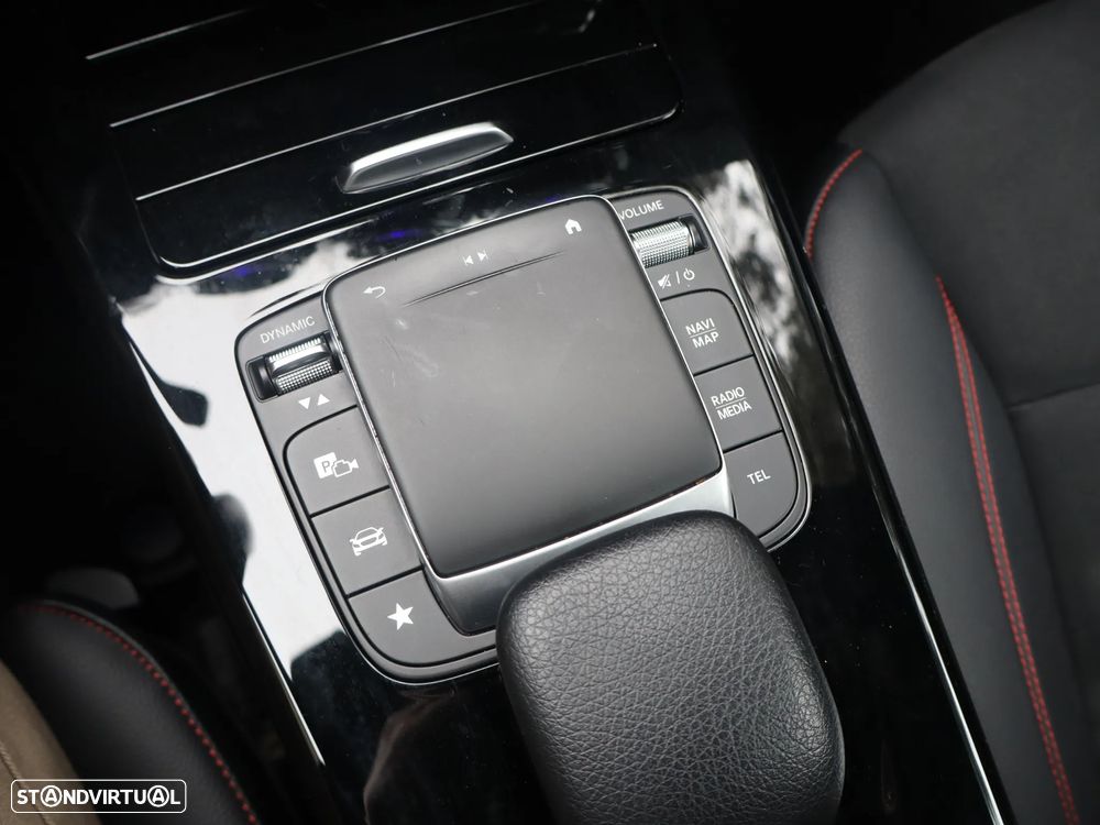 Mercedes-Benz A 250 e AMG Line - 37