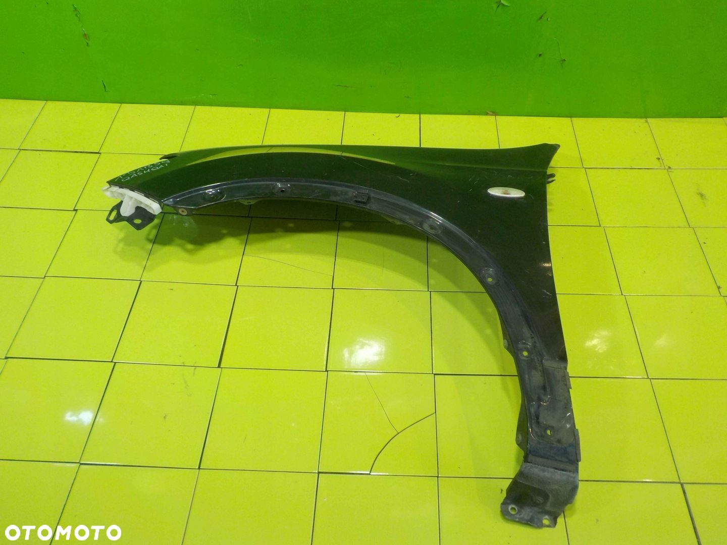 NISSAN QASHQAI J10 I LIFT 10r blotnik lewy przod - 1