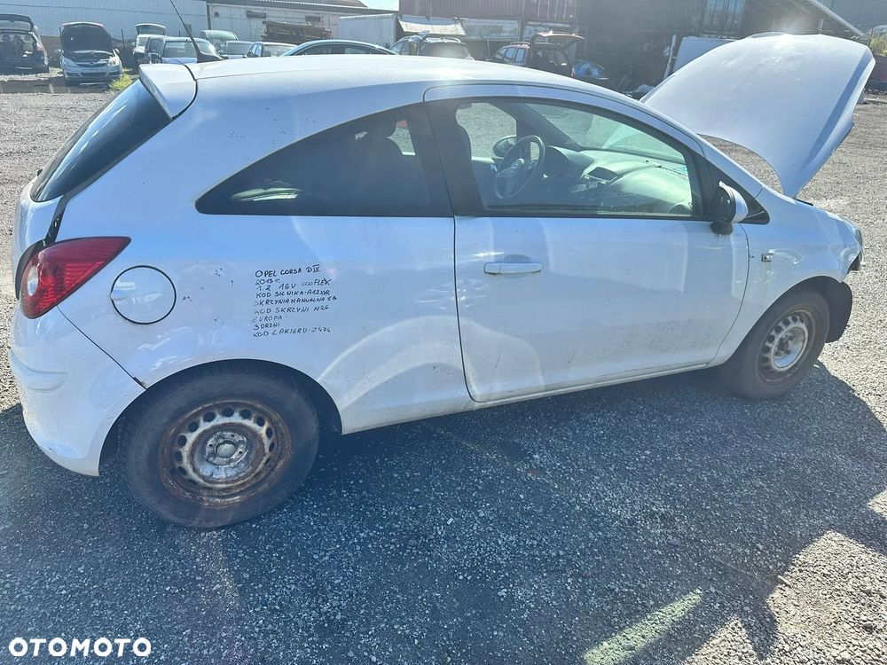 ❌Dawca części❌ OPEL CORSA D IV 2013R 1.2 16V ECOFLEX KOD LAK: Z474 - 2