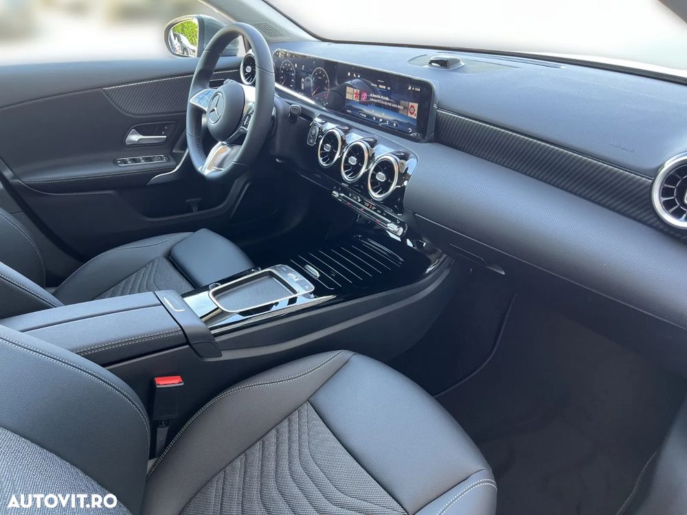Mercedes-Benz A 180 MHEV 7G-DCT - 12