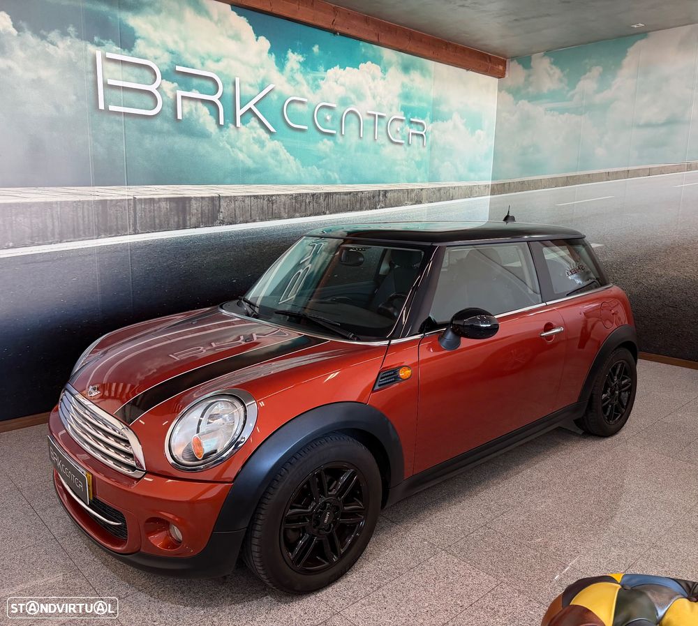 MINI 3 Portas Cooper D - 1