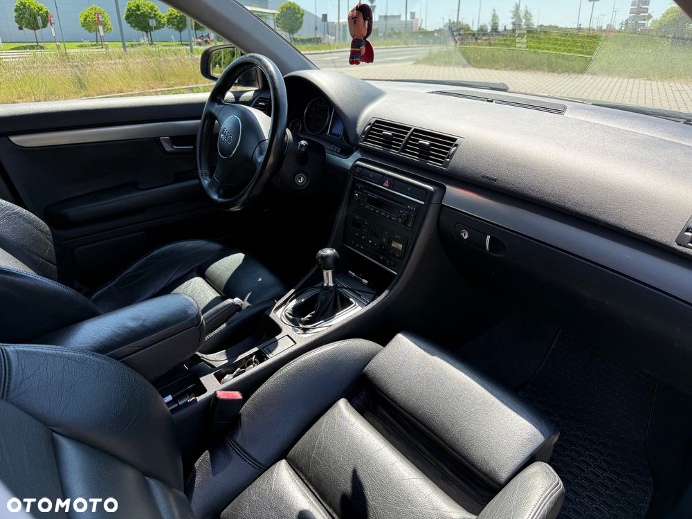 Audi A4 Avant 1.8T - 19