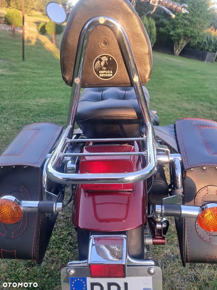 Suzuki Intruder - 13