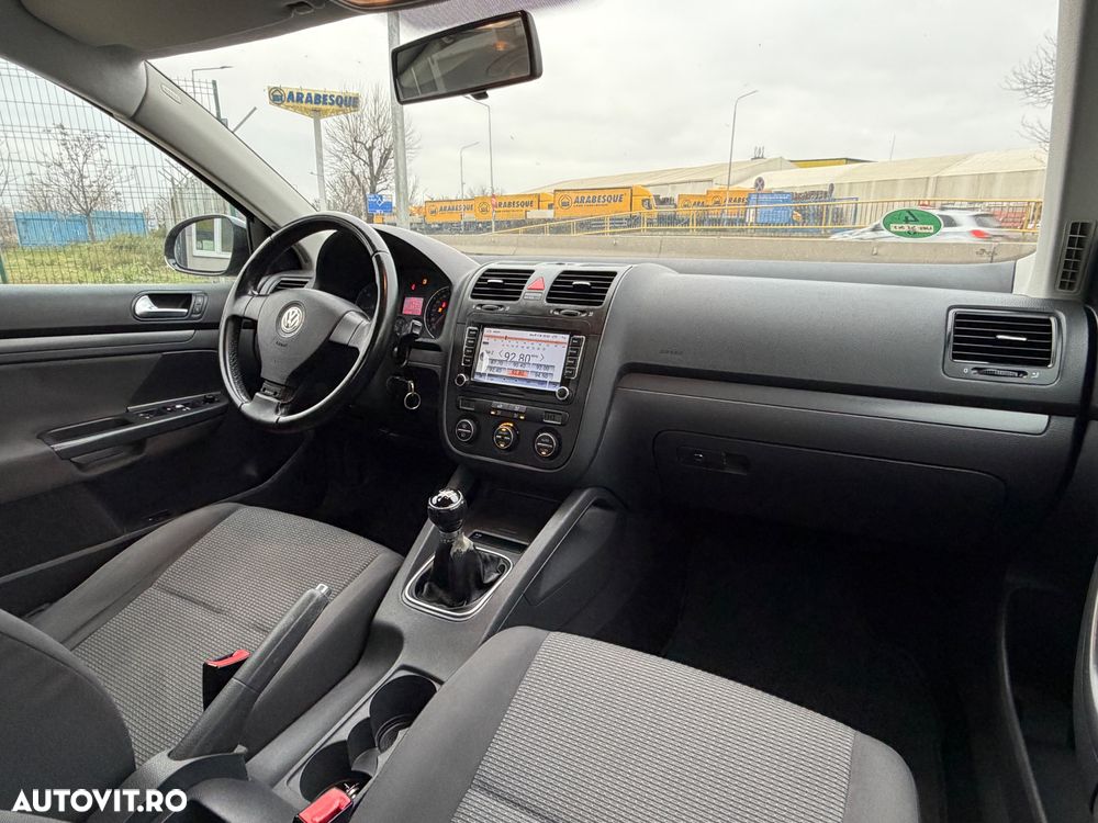 Volkswagen Jetta 1.9 TDI DPF United - 33