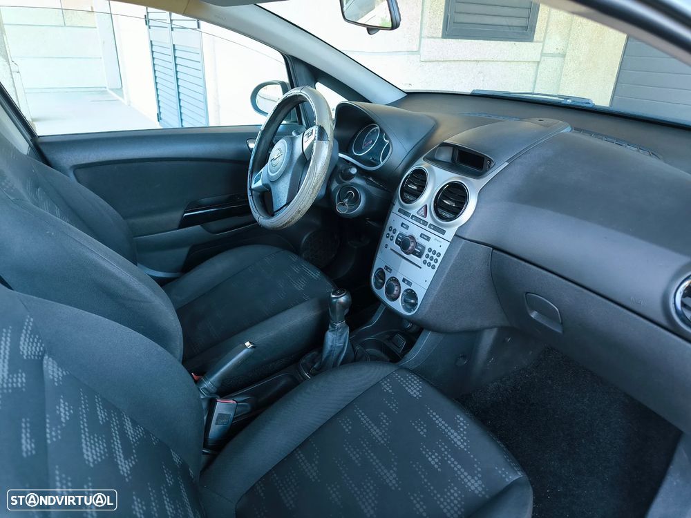Opel Corsa - 3