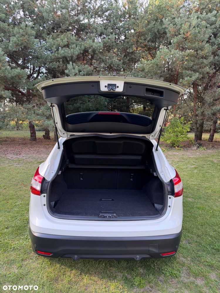 Nissan Qashqai 1.6 DIG-T N-Connecta - 17