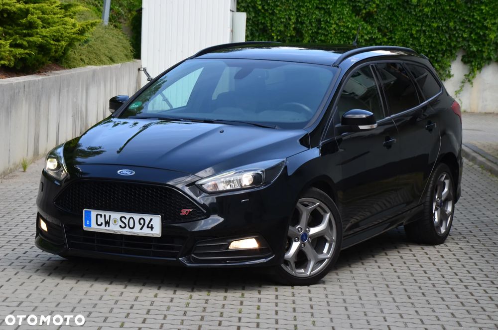 Ford Focus 2.0 TDCi ST mit Leder-Exclusiv-Paket - 27