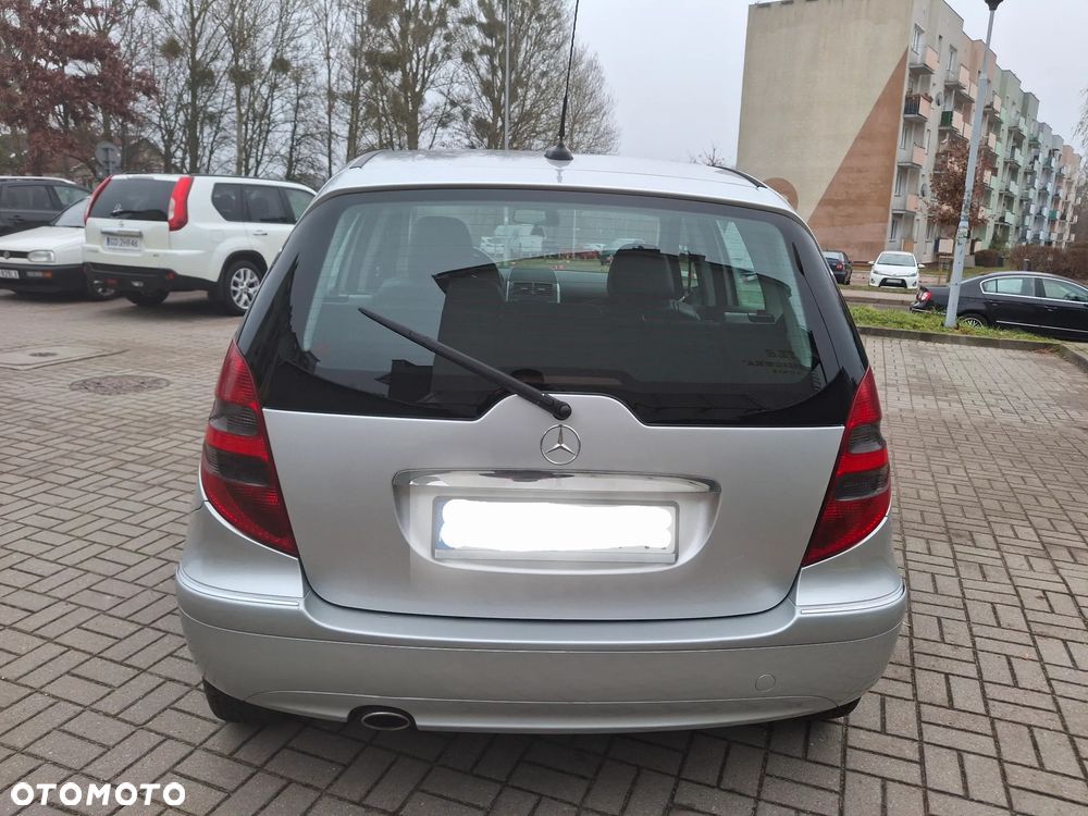 Mercedes-Benz Klasa A 170 Elegance - 12