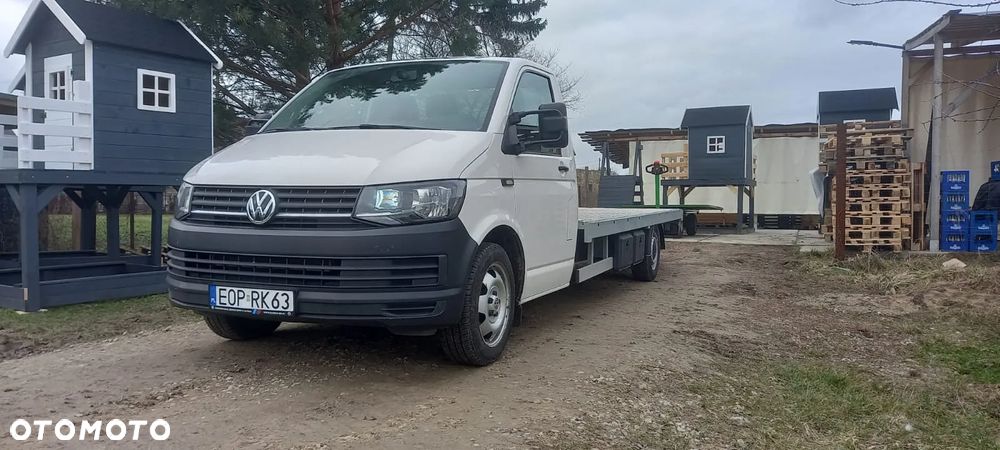 Volkswagen Transporter - 1