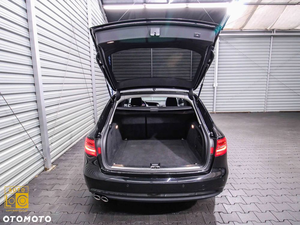 Audi A4 2.0 TDI DPF Ambiente - 13
