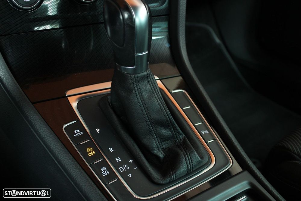 VW Golf R 2.0 TSI OPF 4Motion DSG - 42