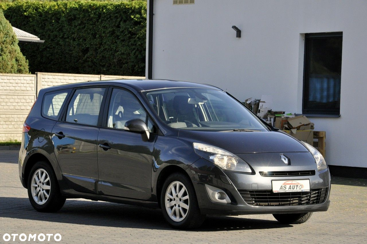 Renault Grand Scenic - 26