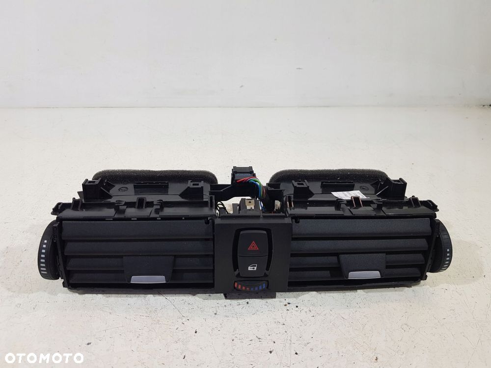 kratka nawiewu środkowa 9218552 bmw f30 f34 f10 eur 3.0d - 3